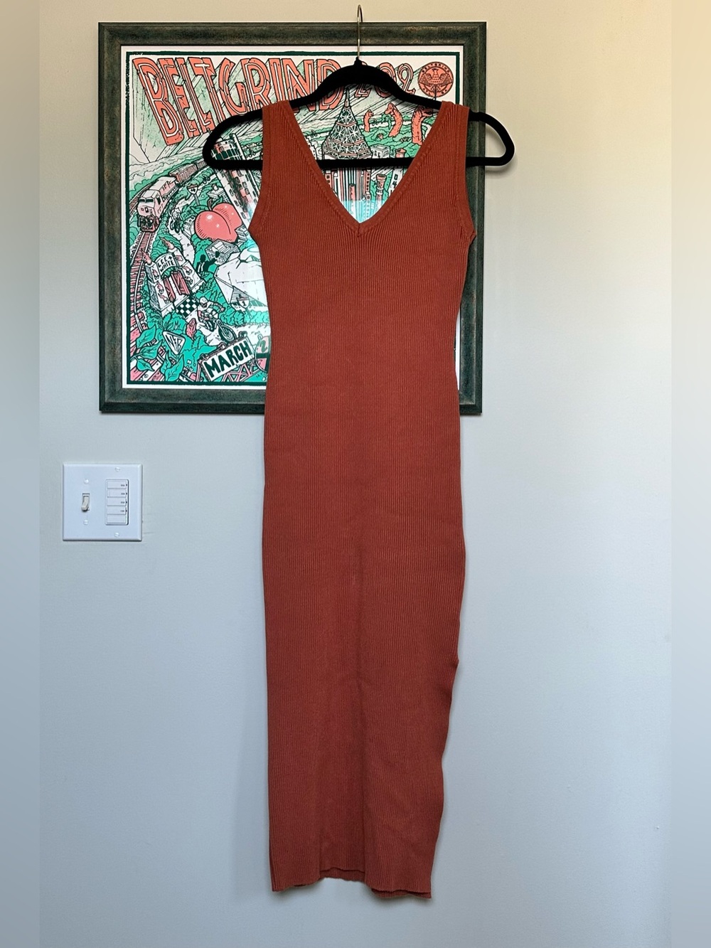 House of Harlow 1960 Sleeveless V-Neck Ribbed Midi Dress in Rust Women’s Size XS